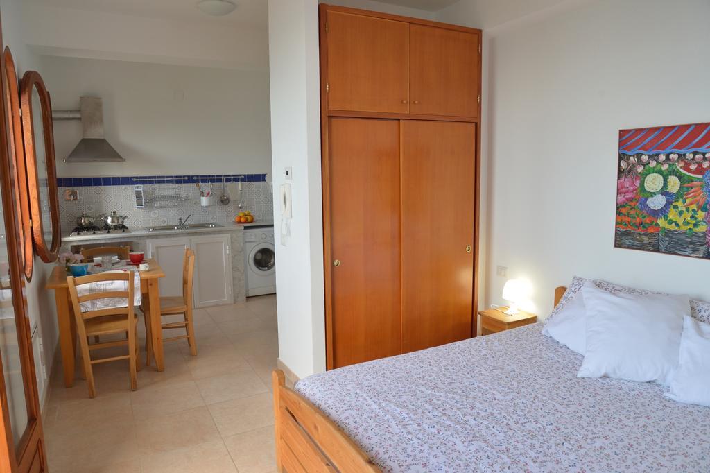 Marco Polo Casa Vacanze Pollina Kültér fotó